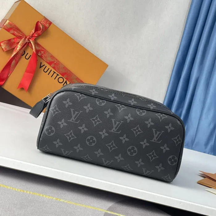 Louis Vuitton Clutch