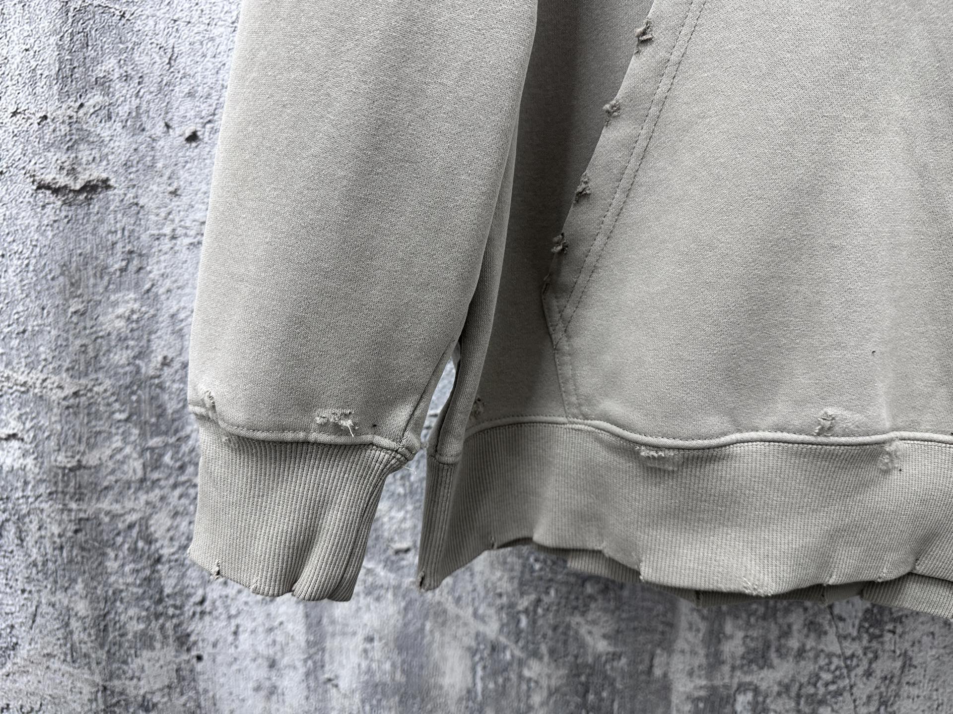 Balenciaga Unisex Sweatshirt Size S-XL