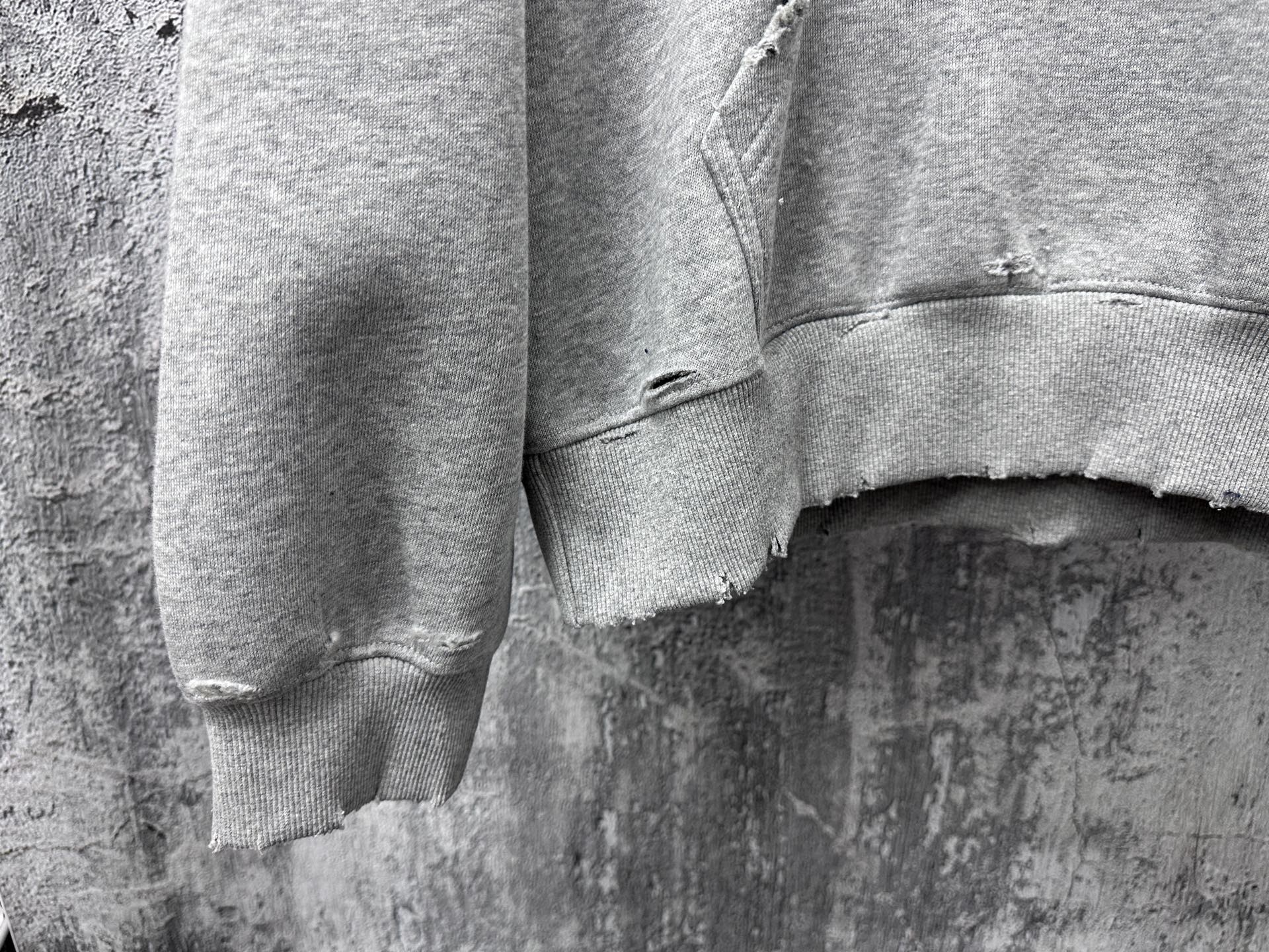 Balenciaga Unisex Sweatshirt Size S-XL