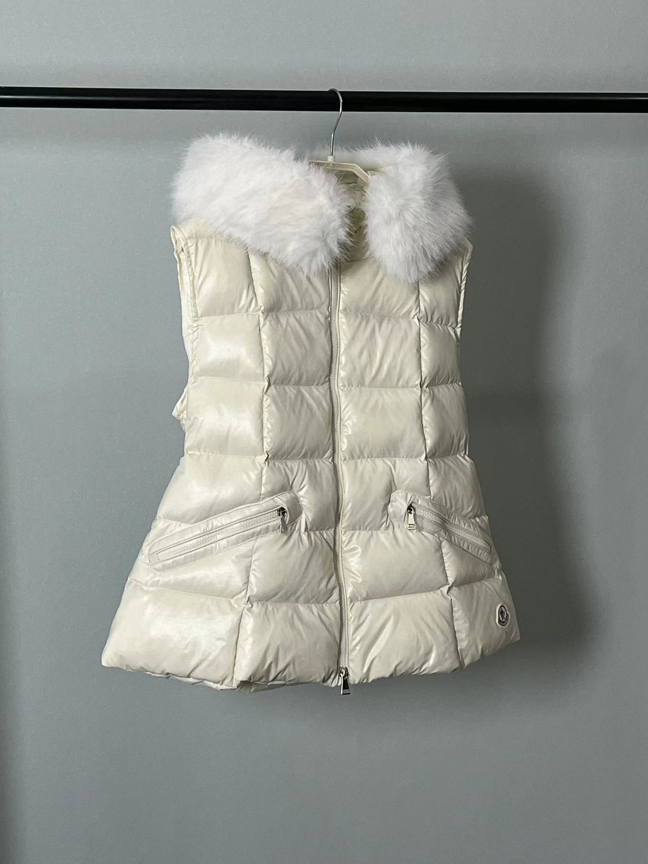 Moncler Women Winter Vest Size 1-4