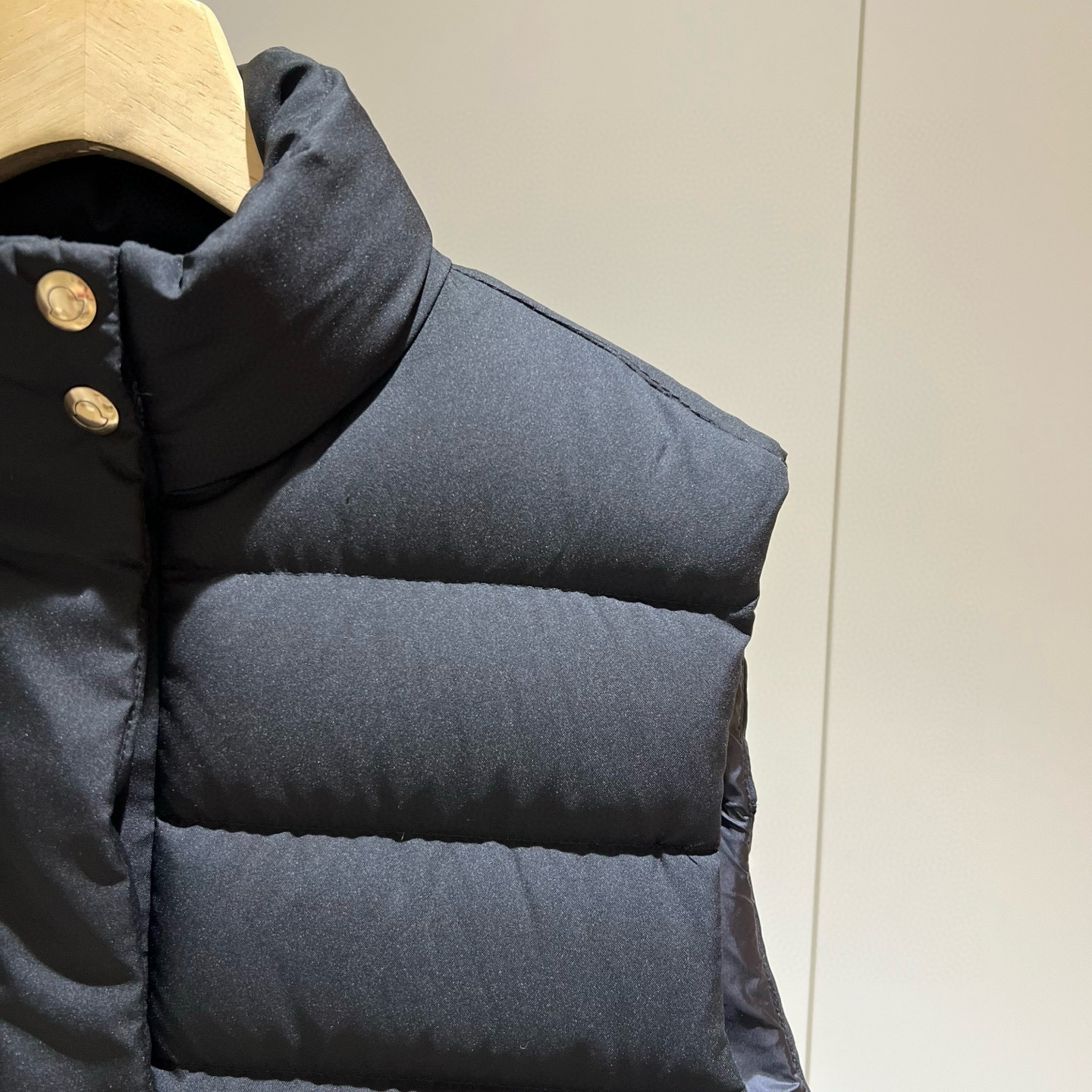 Moncler Besset Women Winter Vest Size 0-3