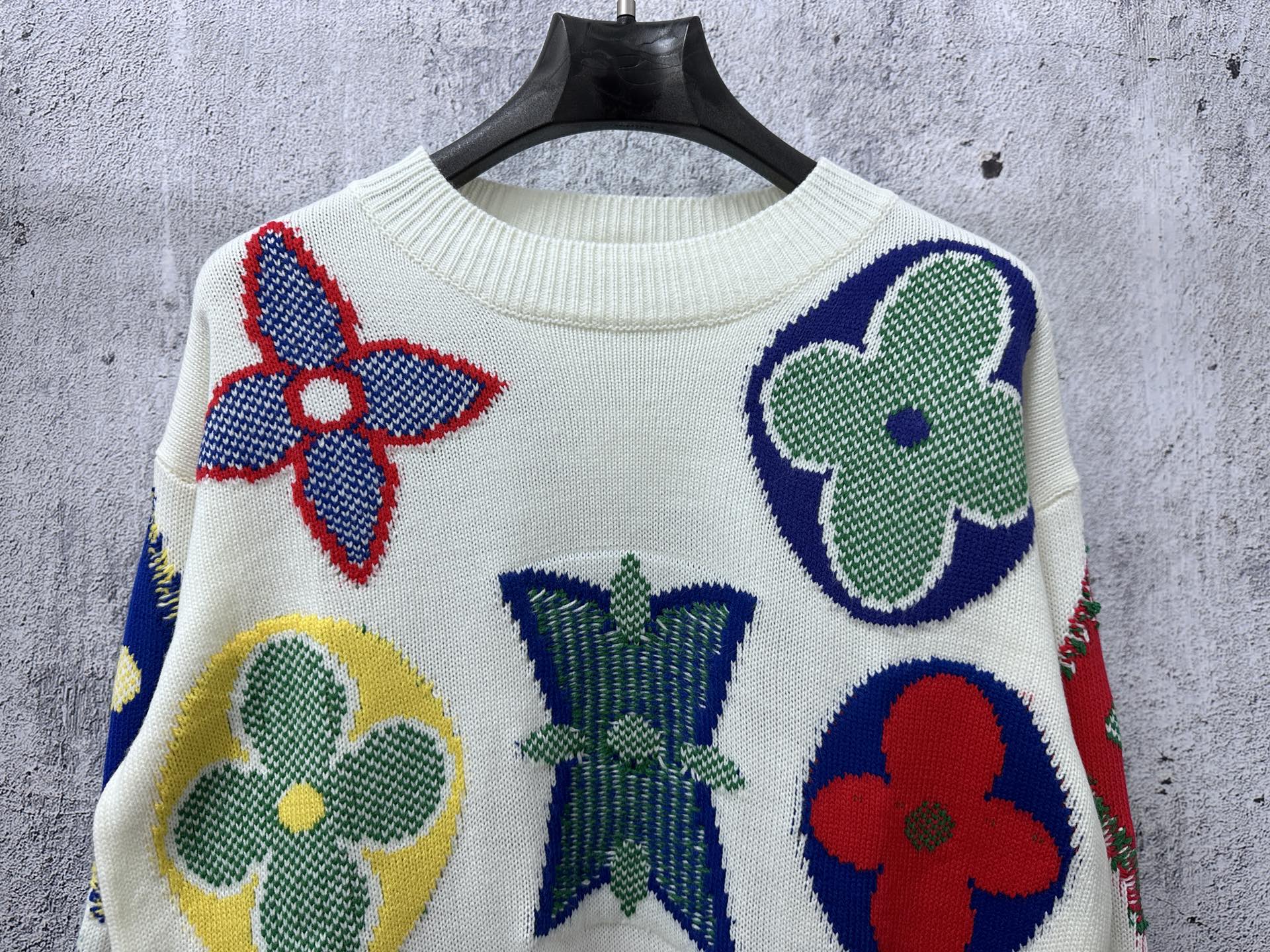 Louis Vuitton Unisex Sweatshirt Size S-XL