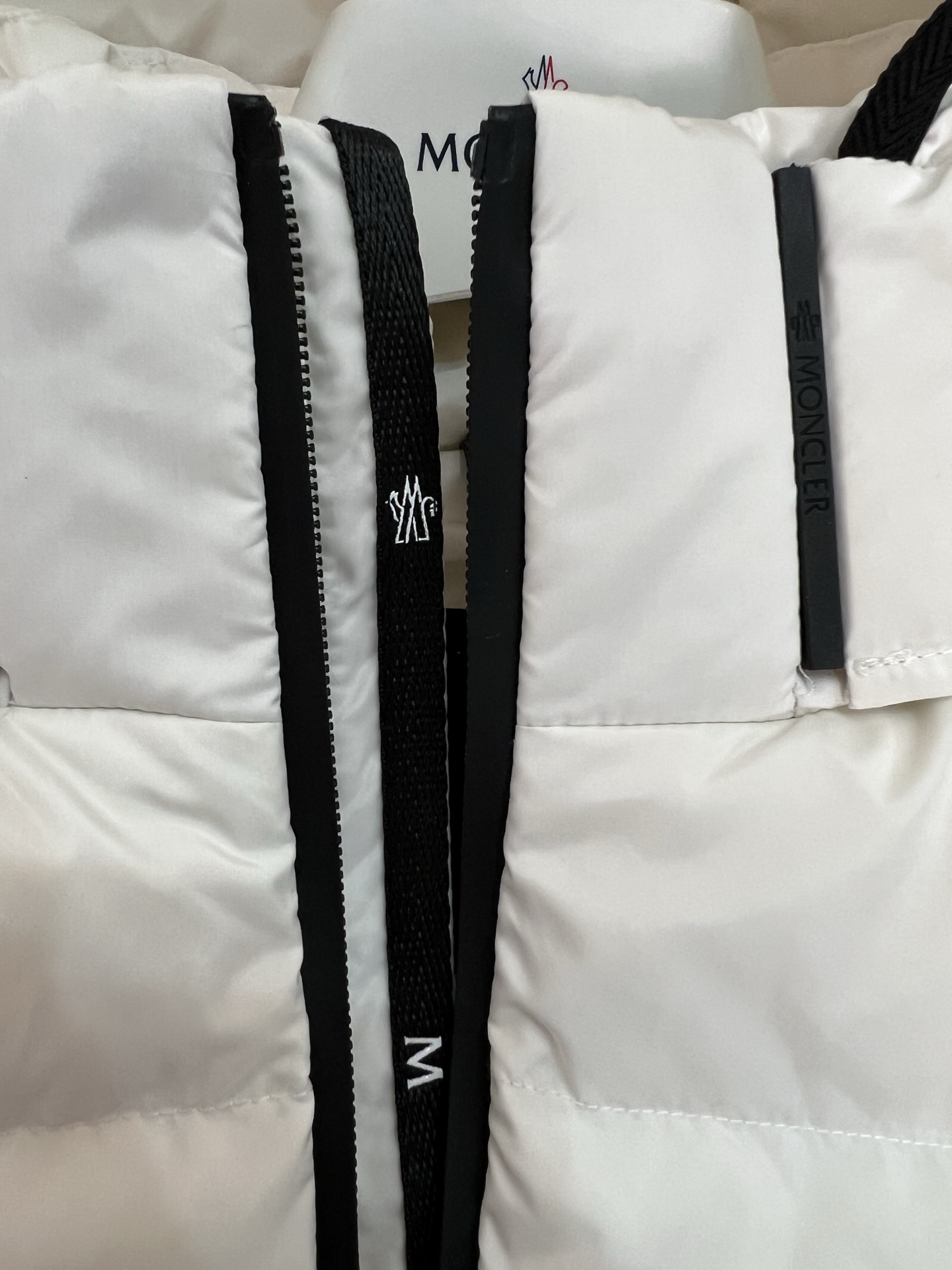 Moncler Valmasque Men Winter Vest Size 1-5