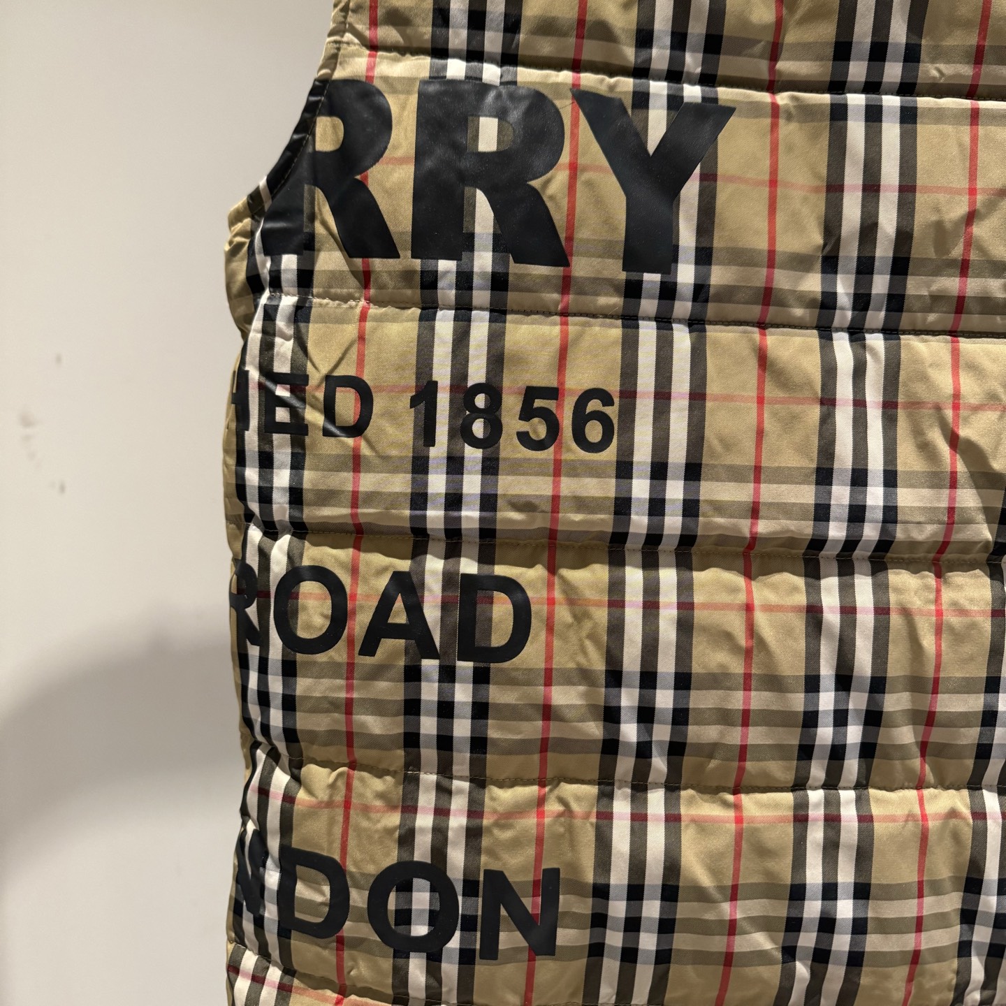 Burberry Unisex Winter Vest Size S-XL