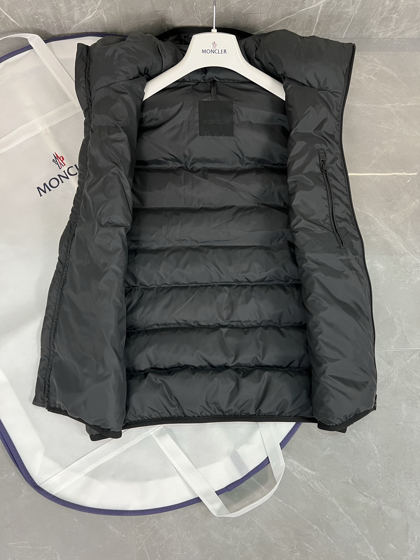 Moncler Valmasque Men Winter Vest Size 1-5