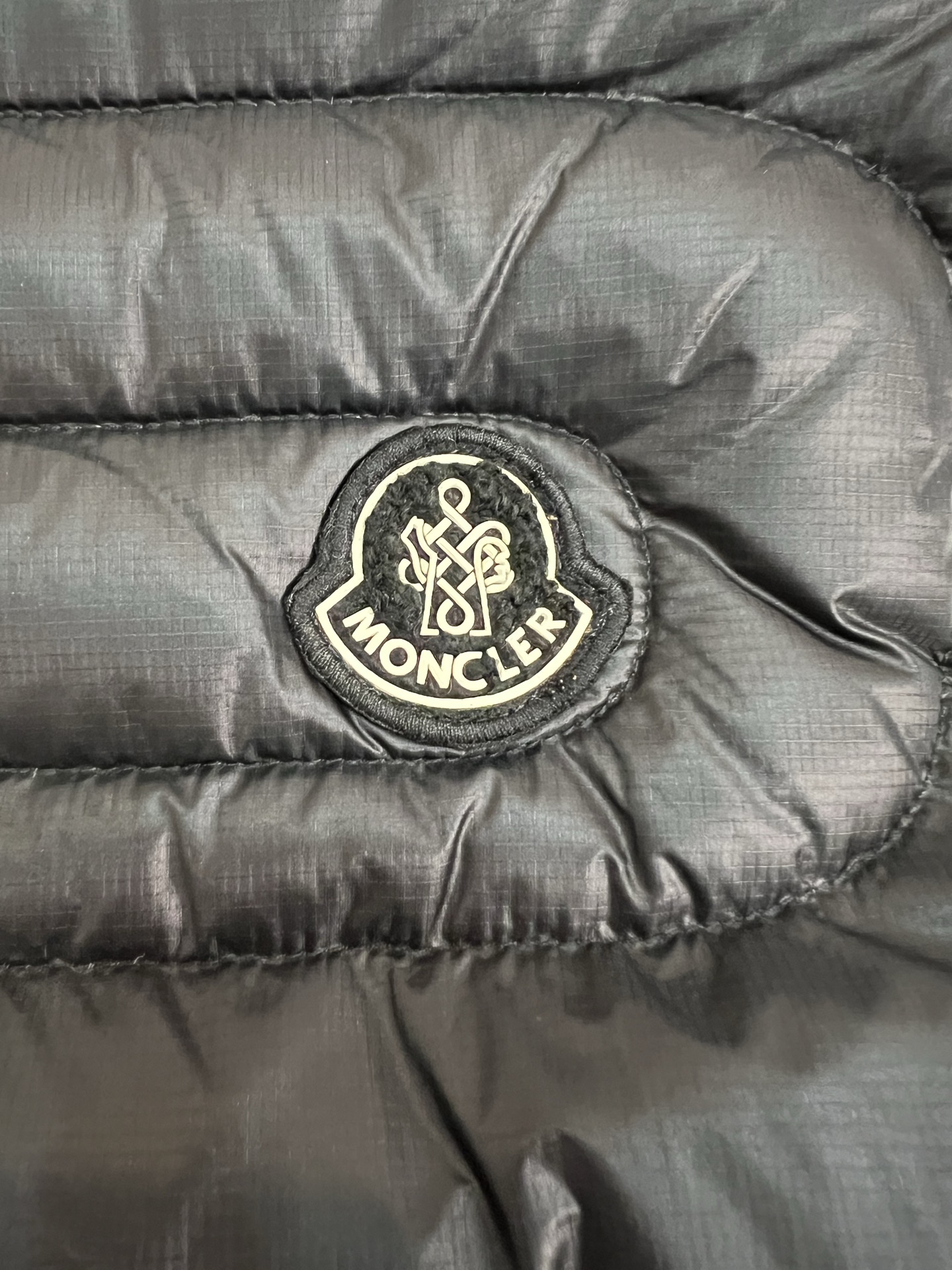Moncler Emeishan Men Winter Vest Size 1-5