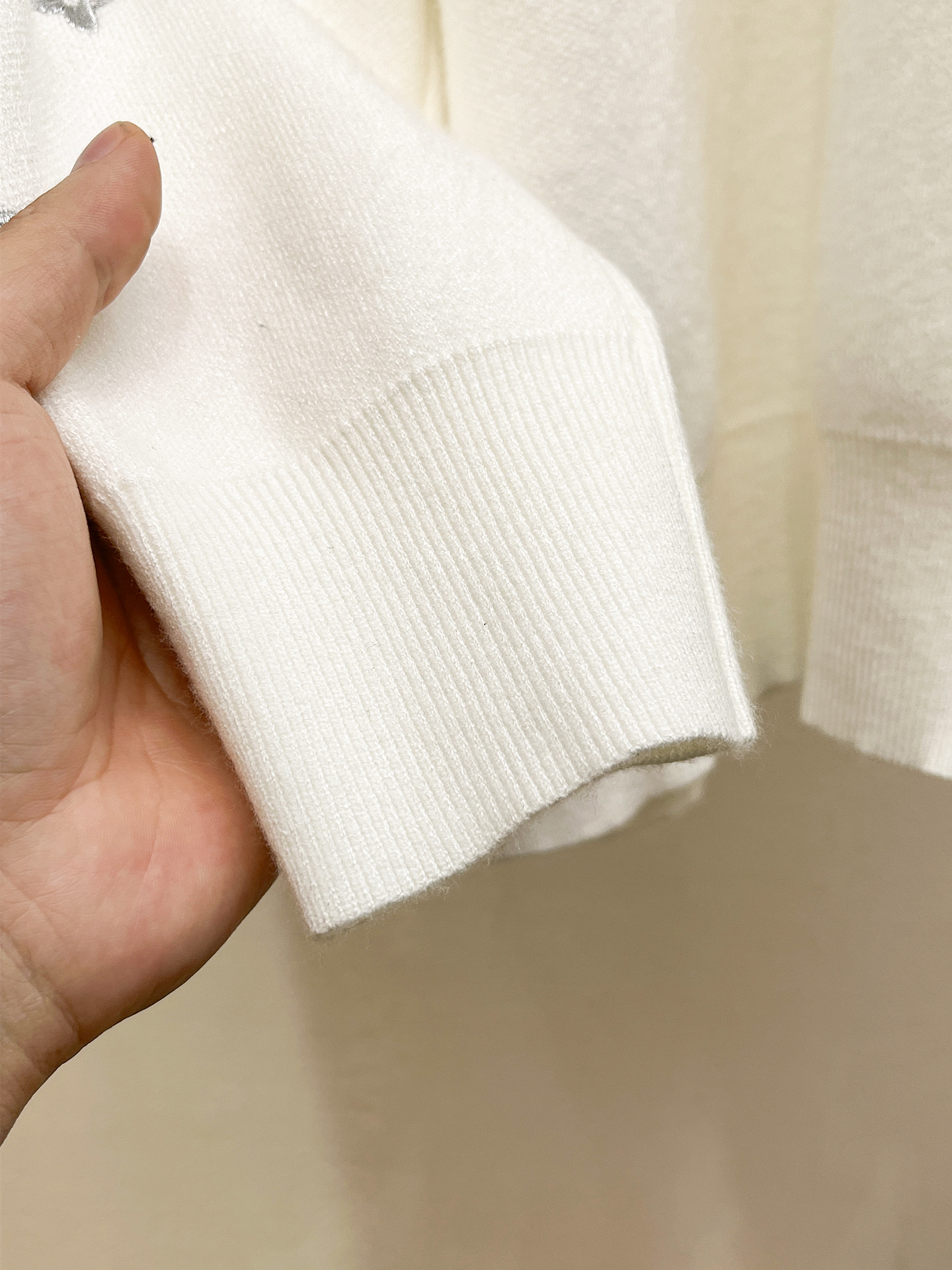 Louis Vuitton Unisex Sweatshirt Size M-XXXL