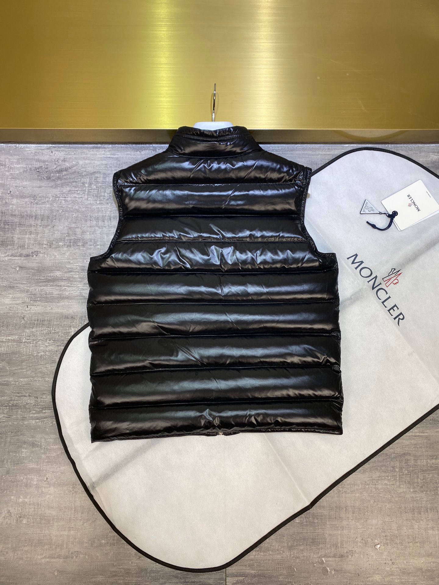 Moncler Gui Men Winter Vest Size 1-5