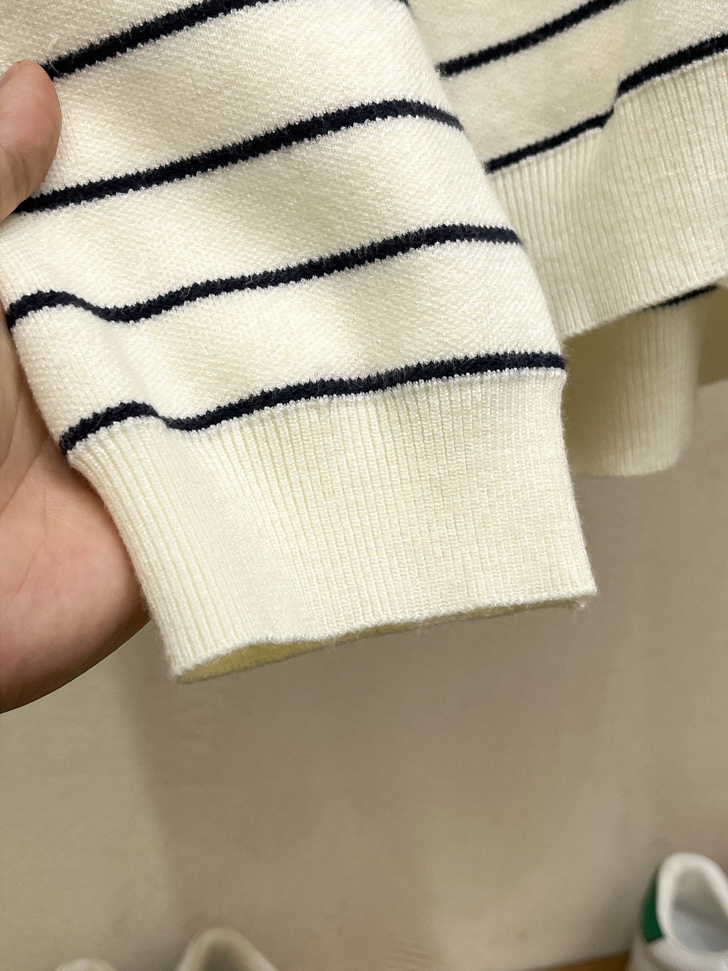 Gucci Unisex Cardigan Sweatshirt Size M-XXXL