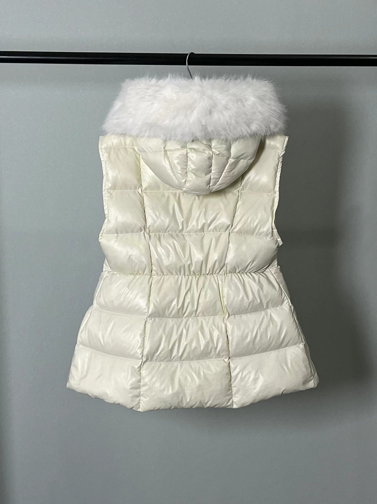 Moncler Women Winter Vest Size 1-4