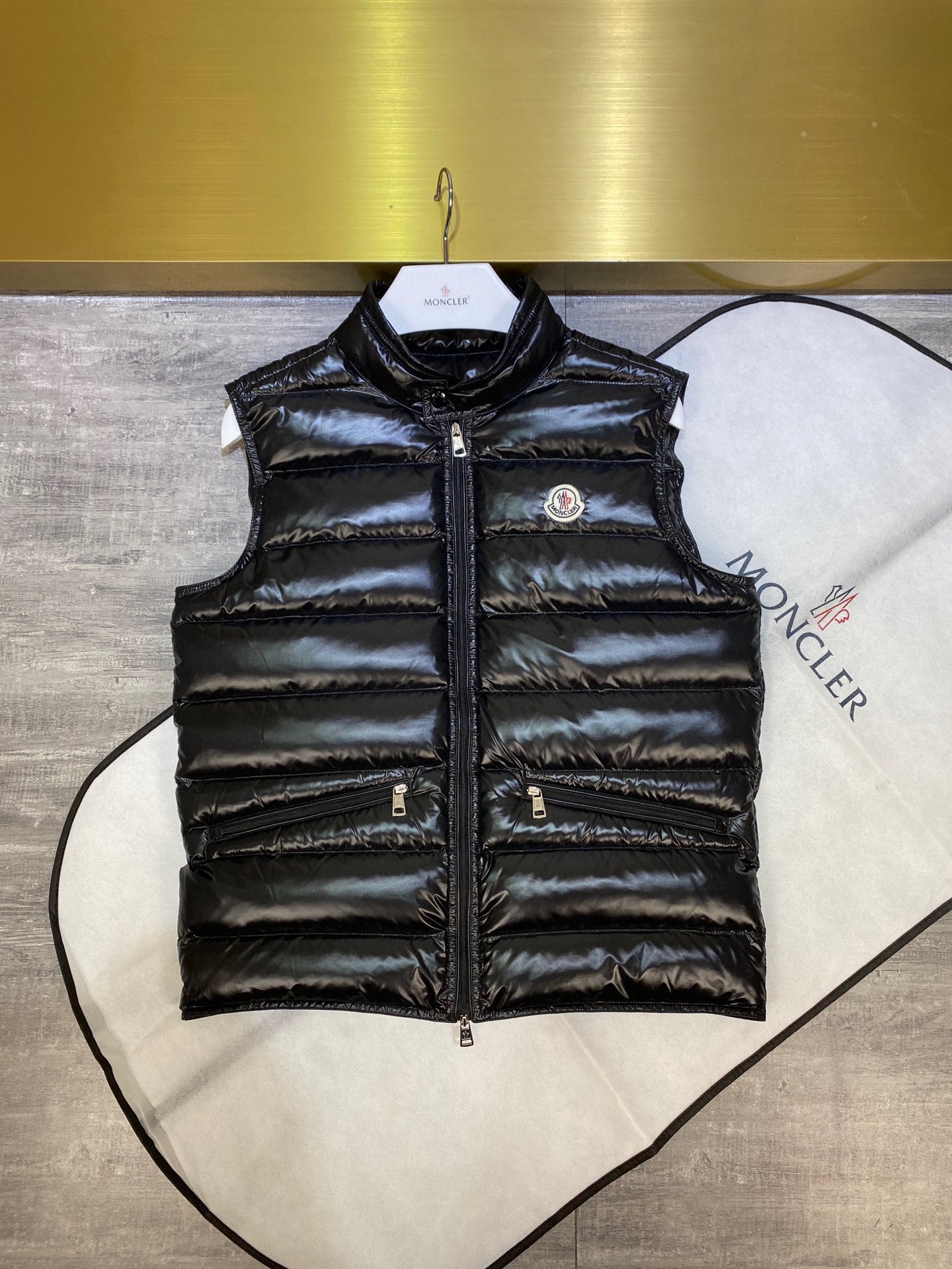 Moncler Gui Men Winter Vest Size 1-5