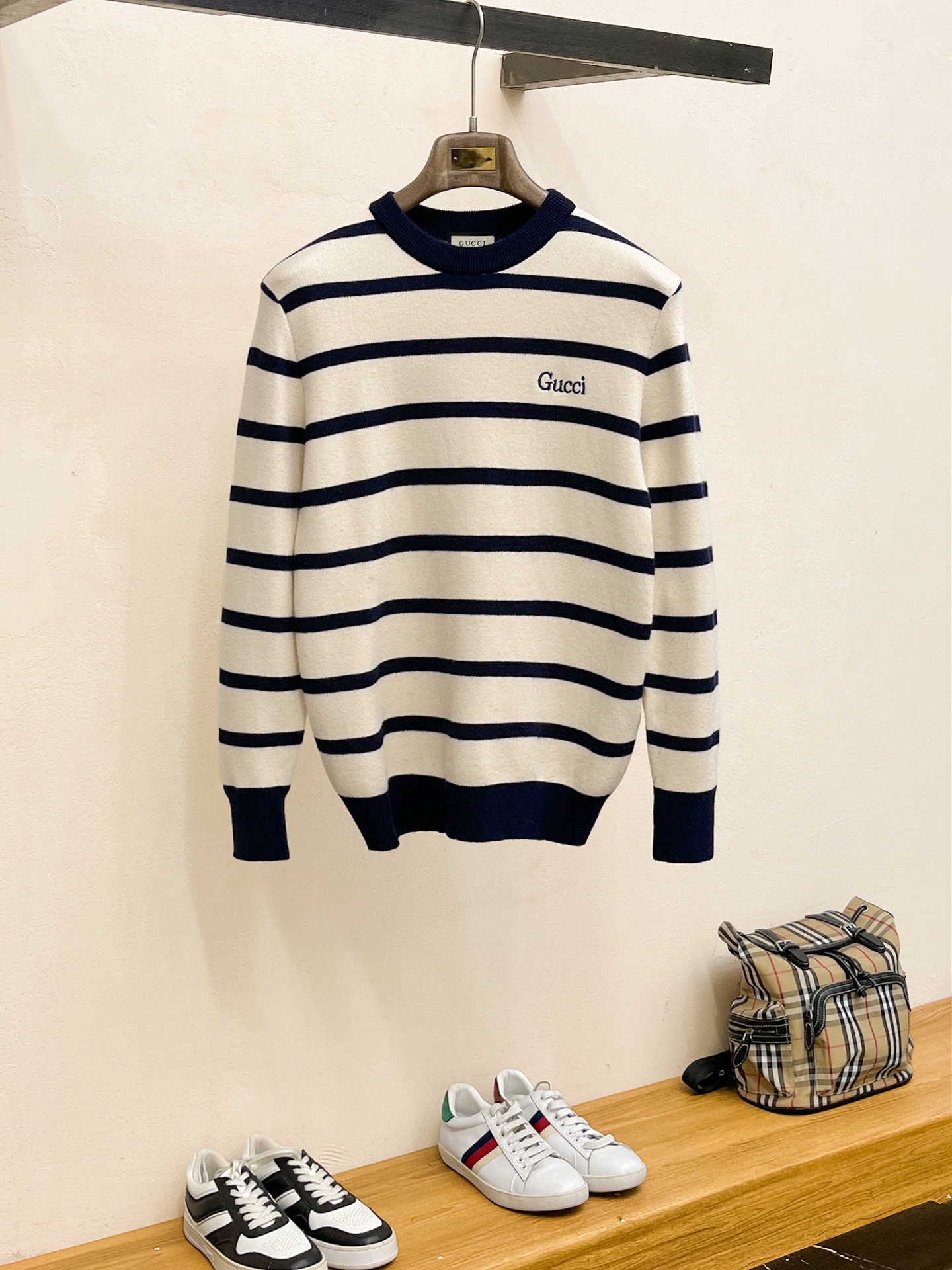 Gucci Unisex Sweatshirt Size M-XXXL