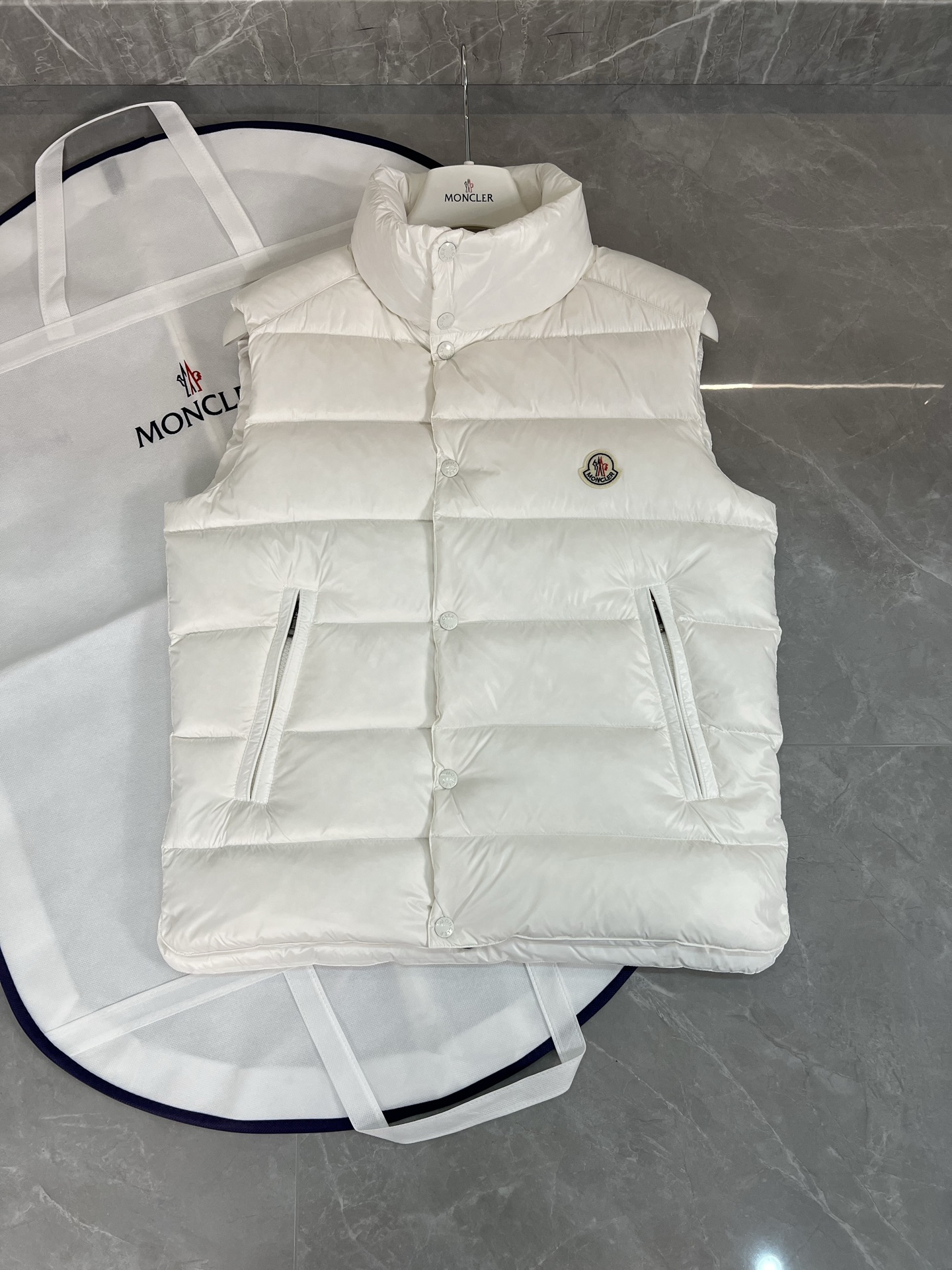 Moncler Tibb Men Winter Vest Size 1-5