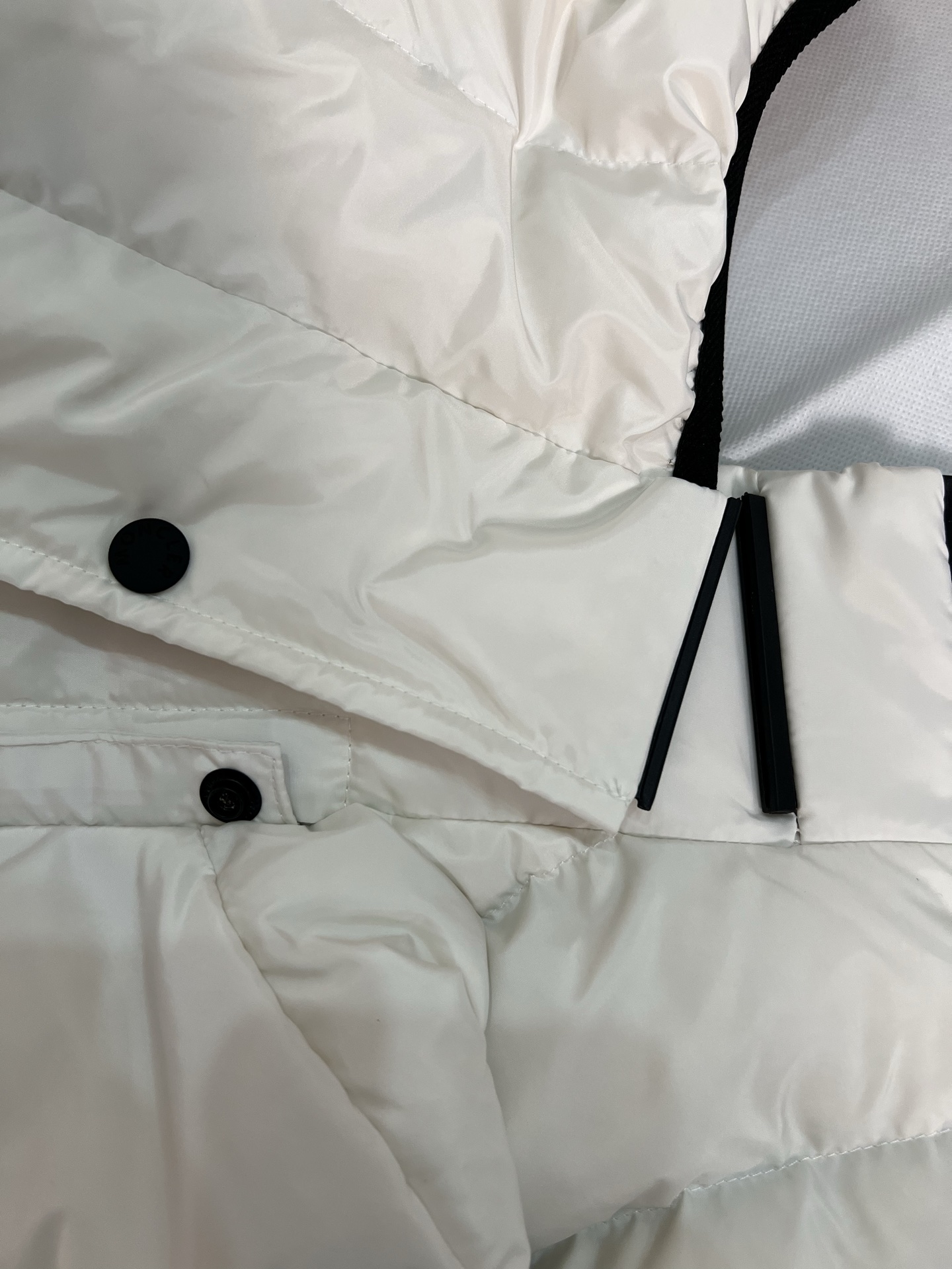 Moncler Valmasque Men Winter Vest Size 1-5