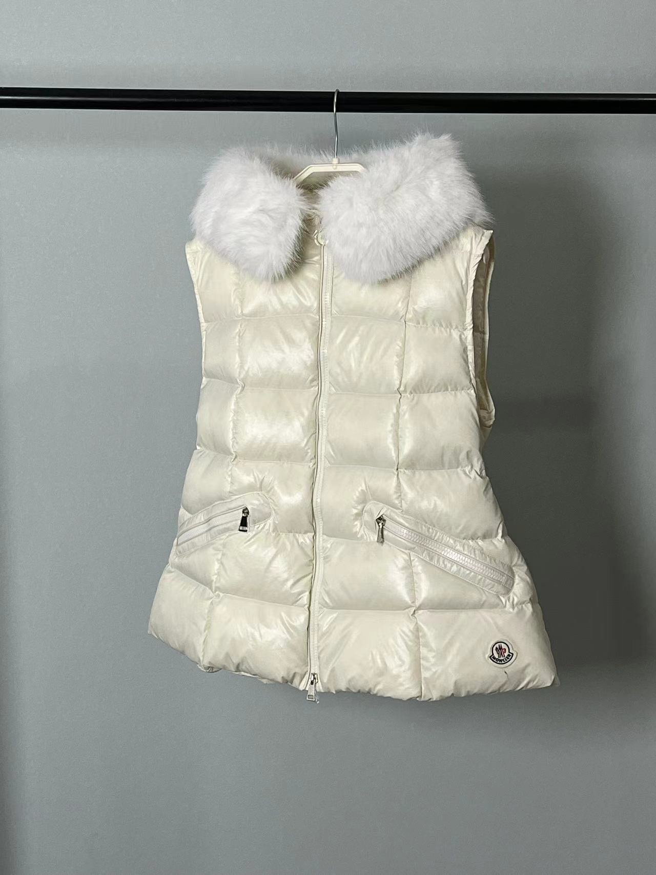 Moncler Women Winter Vest Size 1-4