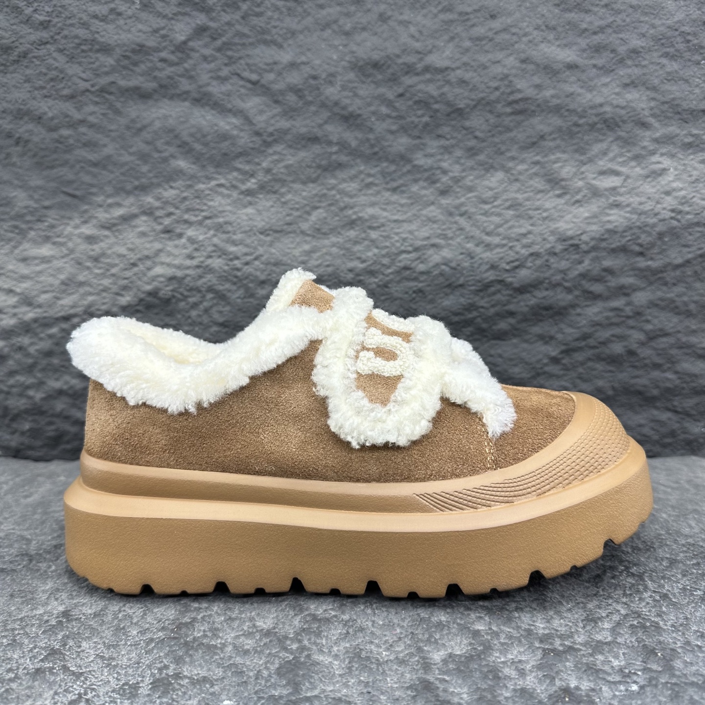 UGG 25ss plush Boots Size 36-41