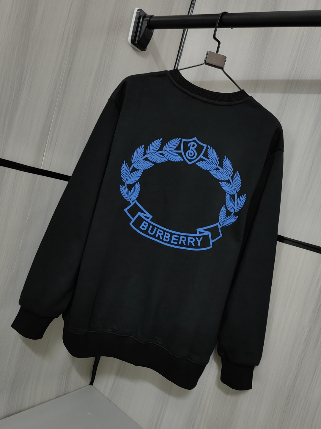 Burberry Unisex Sweatshirt Size S-XL