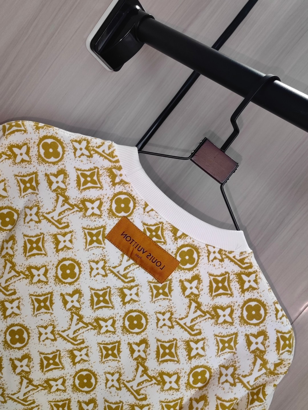 Louis Vuitton Unisex Sweatshirt Size S-XL