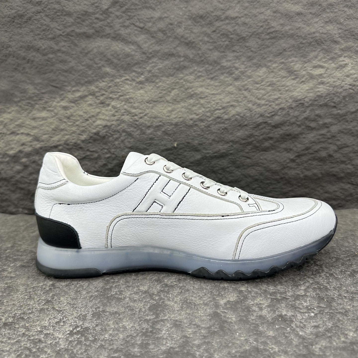 Hermes 25ss Trail Sneaker Size 39-46