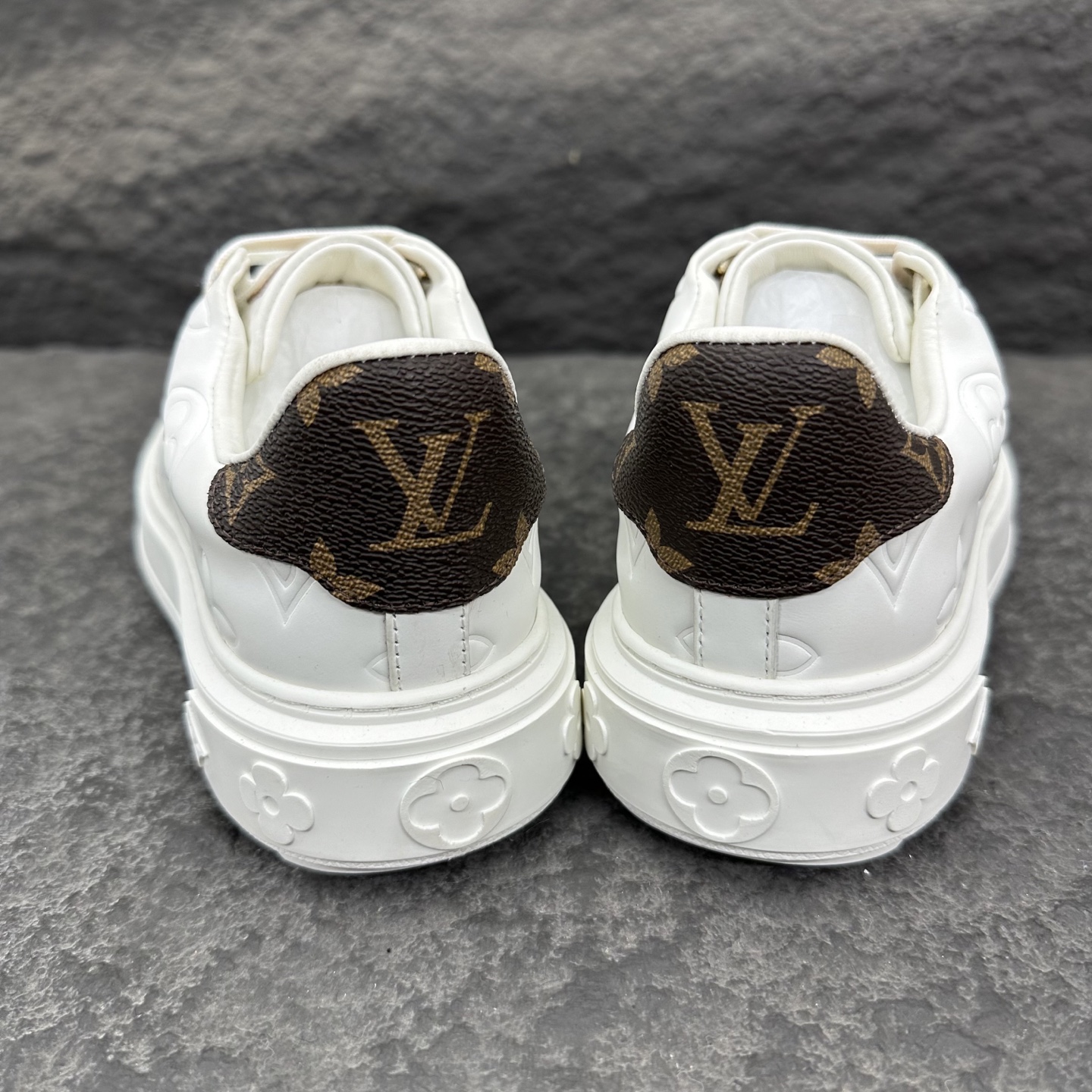 Louis Vuitton Time Out Sneaker Size 36-46