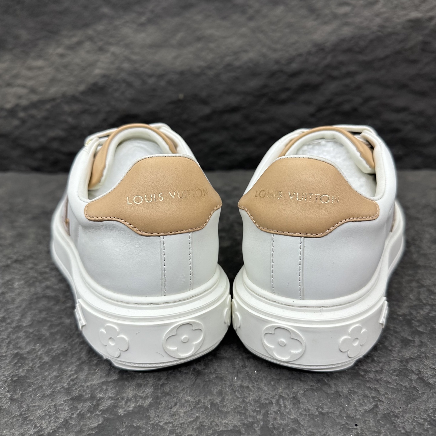 Louis Vuitton Time Out Sneaker Size 36-46