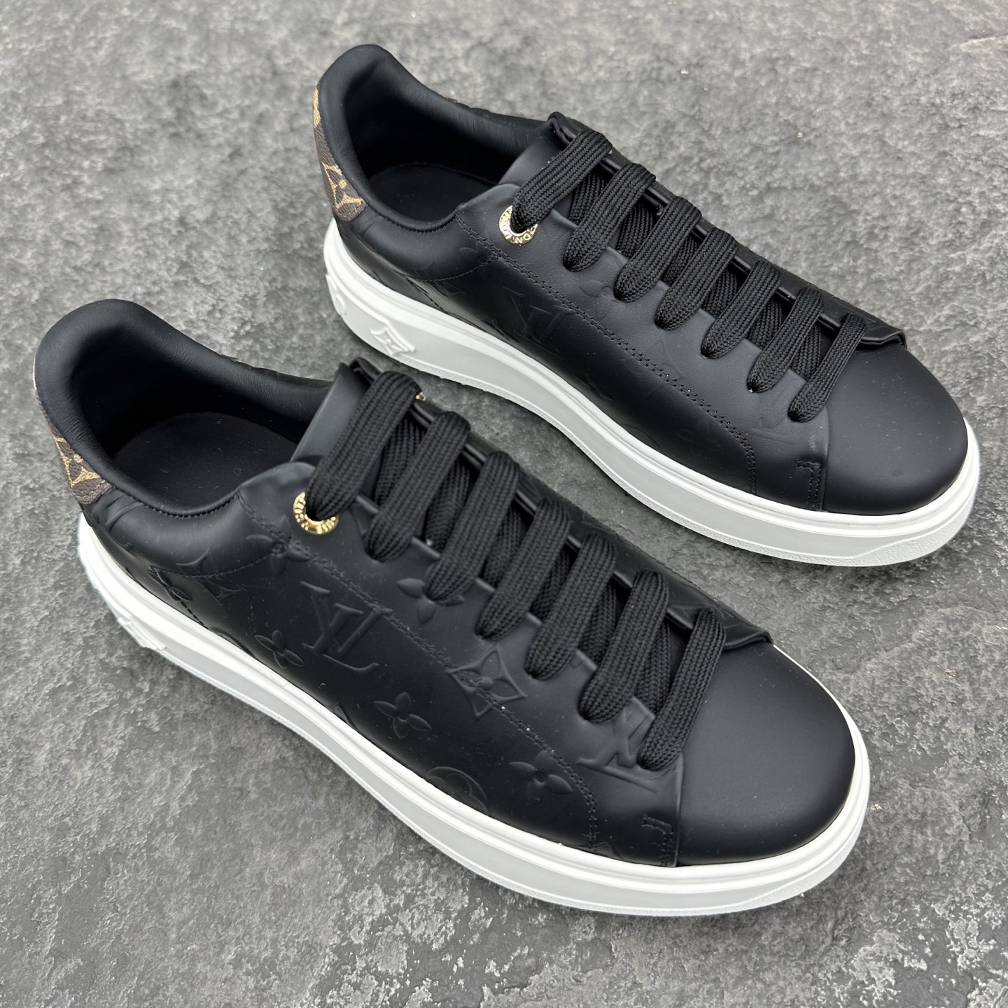 Louis Vuitton Time Out Sneaker Size 36-46