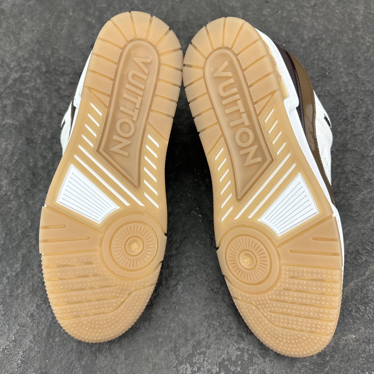 Louis Vuitton LV 1AIOIZ LV CLASSIC Sneaker Size 36-46