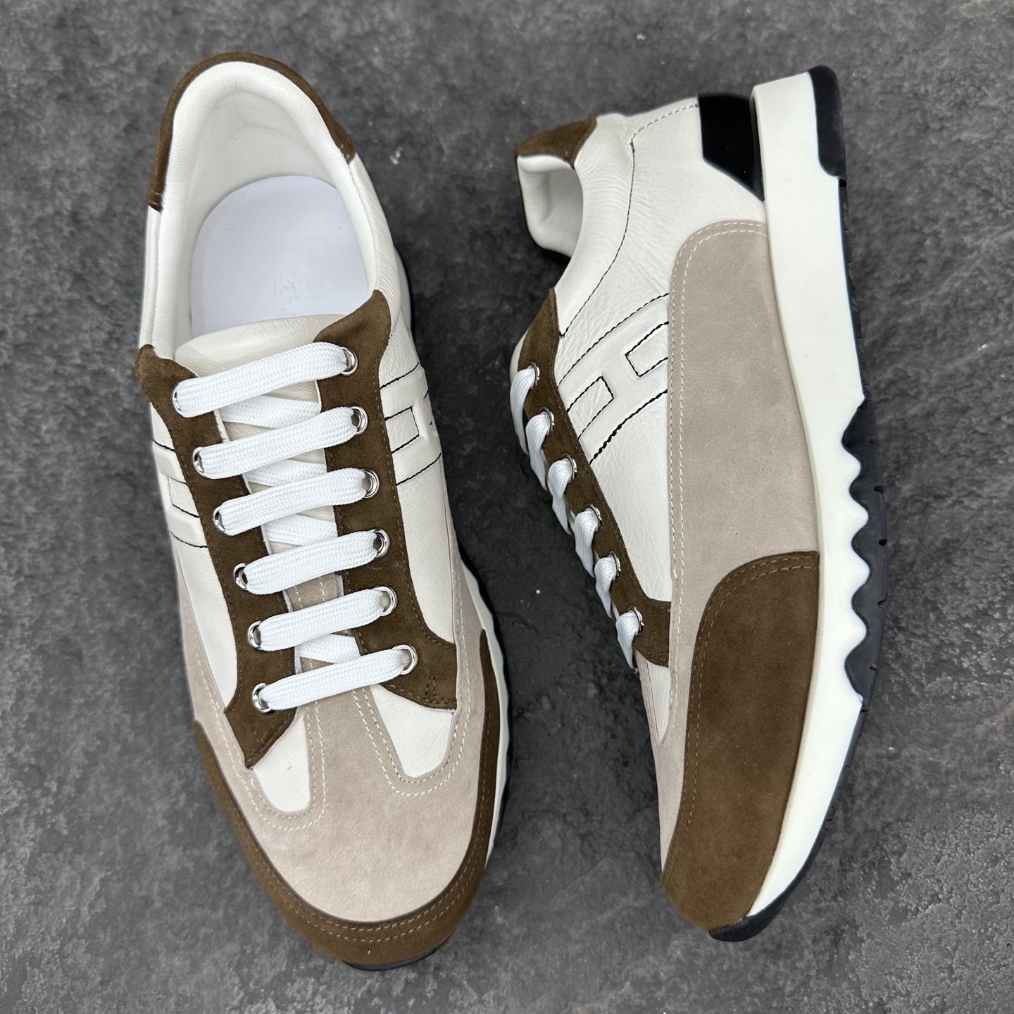 Hermes 25ss Trail Sneaker Size 39-46