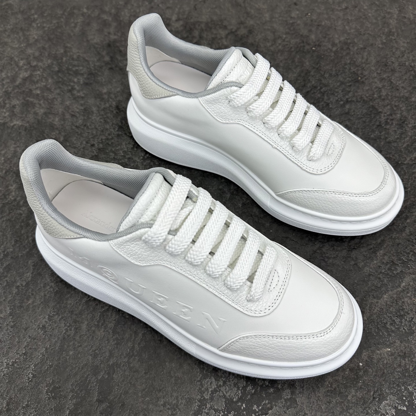 Alexander McQueen 25ss Sneaker Size 36-46