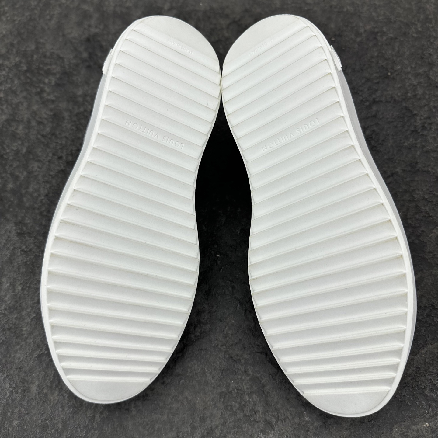 Louis Vuitton Time Out Sneaker Size 36-46