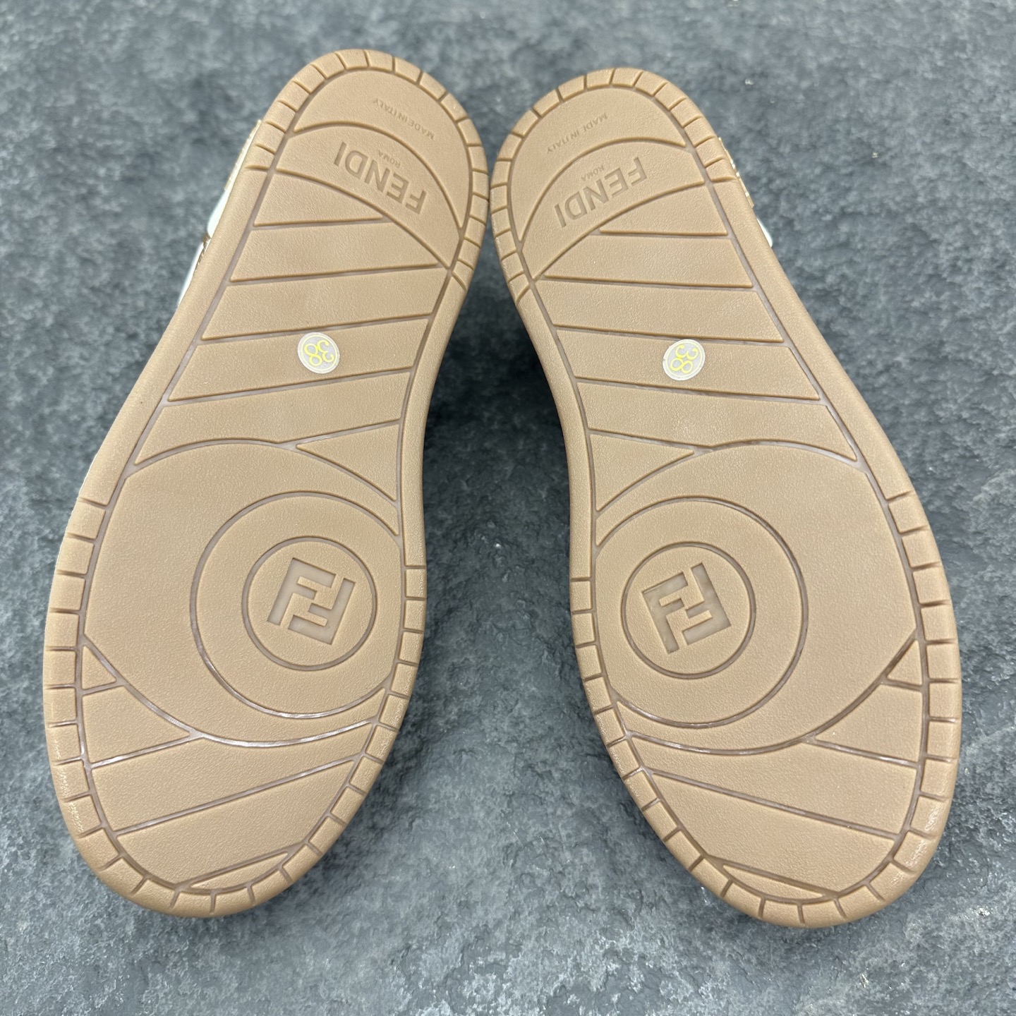 Fendi 25ss Match Sneaker Size 36-46