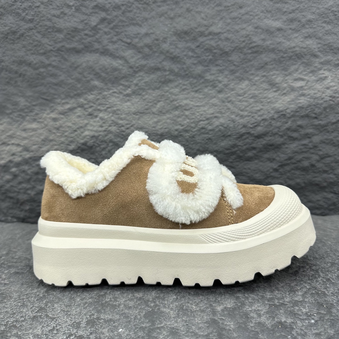 UGG 25ss plush Boots Size 36-41