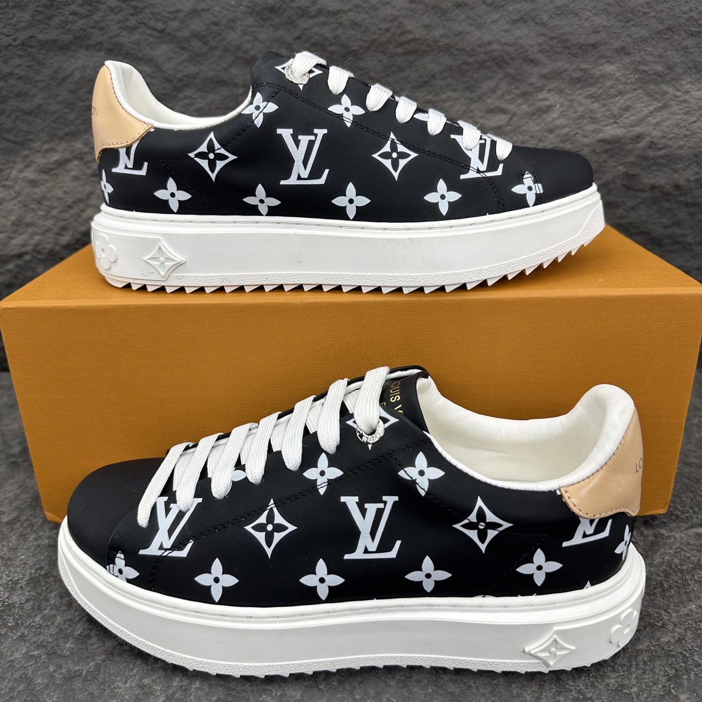 Louis Vuitton Time Out Sneaker Size 36-46