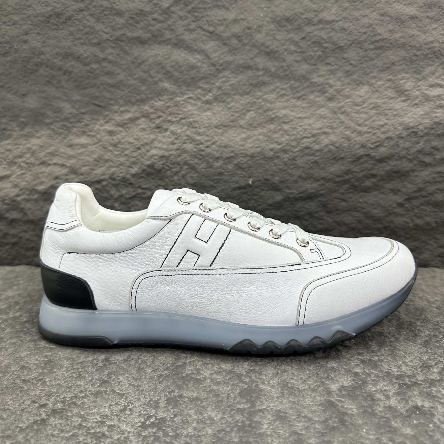 Hermes 25ss Trail Sneaker Size 39-46