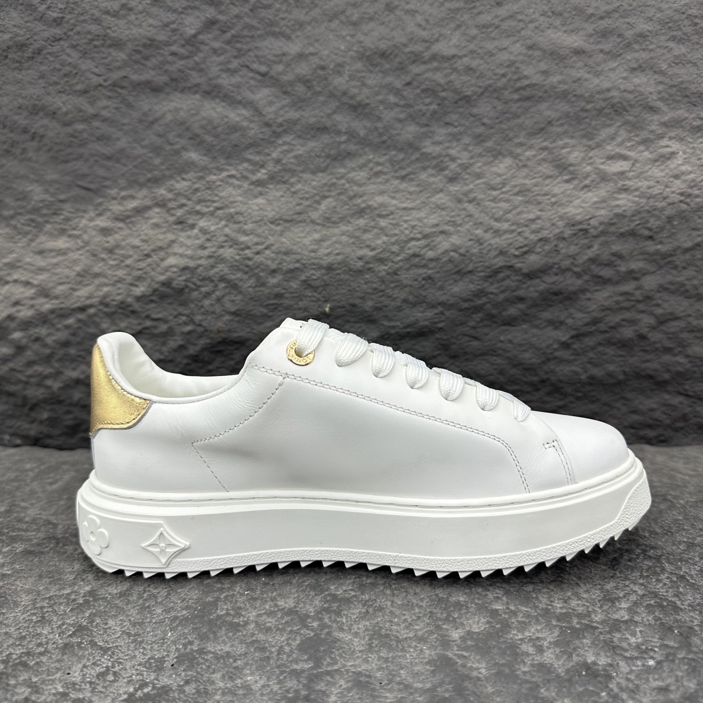 Louis Vuitton Time Out Sneaker Size 36-46