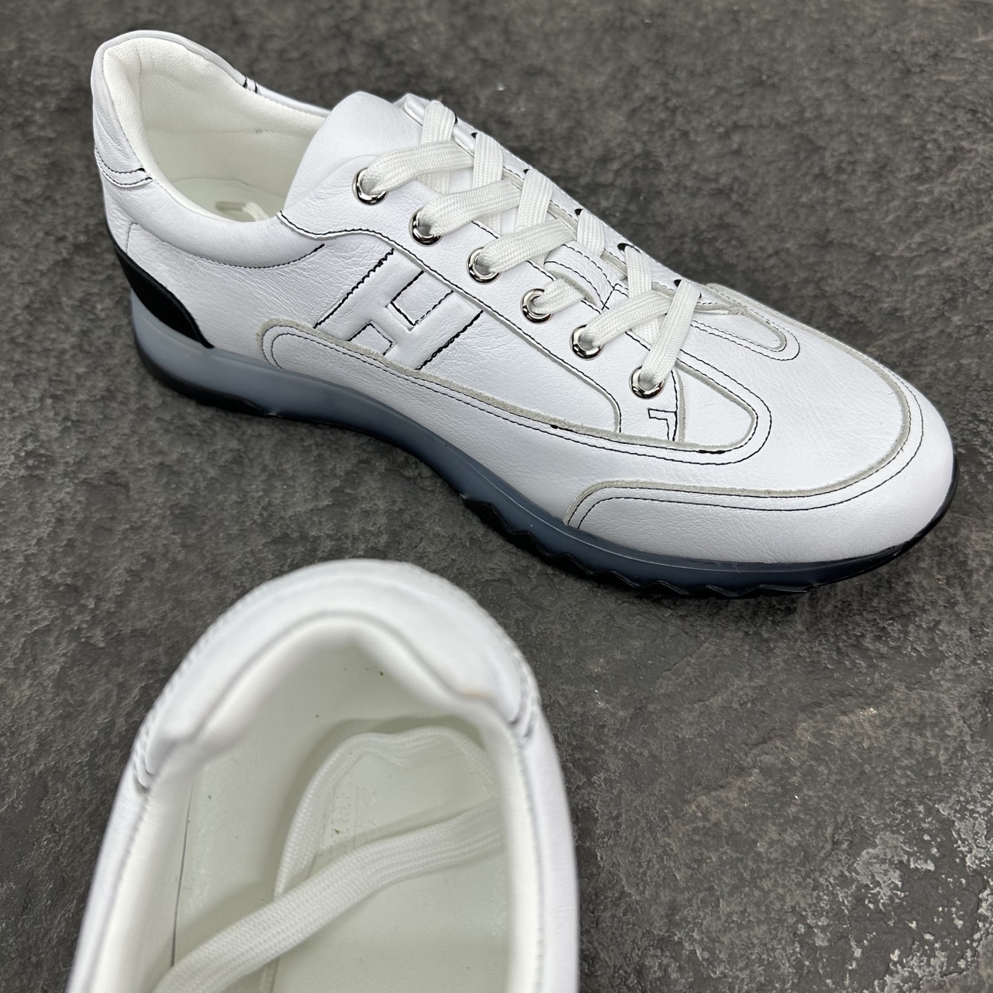 Hermes 25ss Trail Sneaker Size 39-46