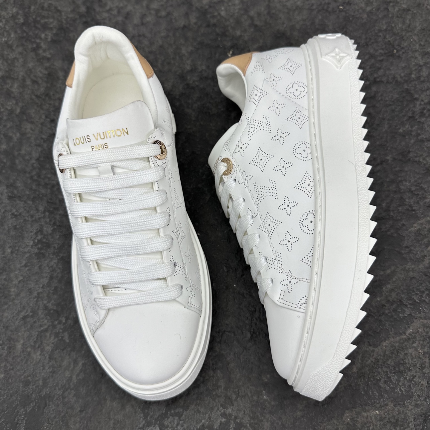 Louis Vuitton Time Out Sneaker Size 36-46