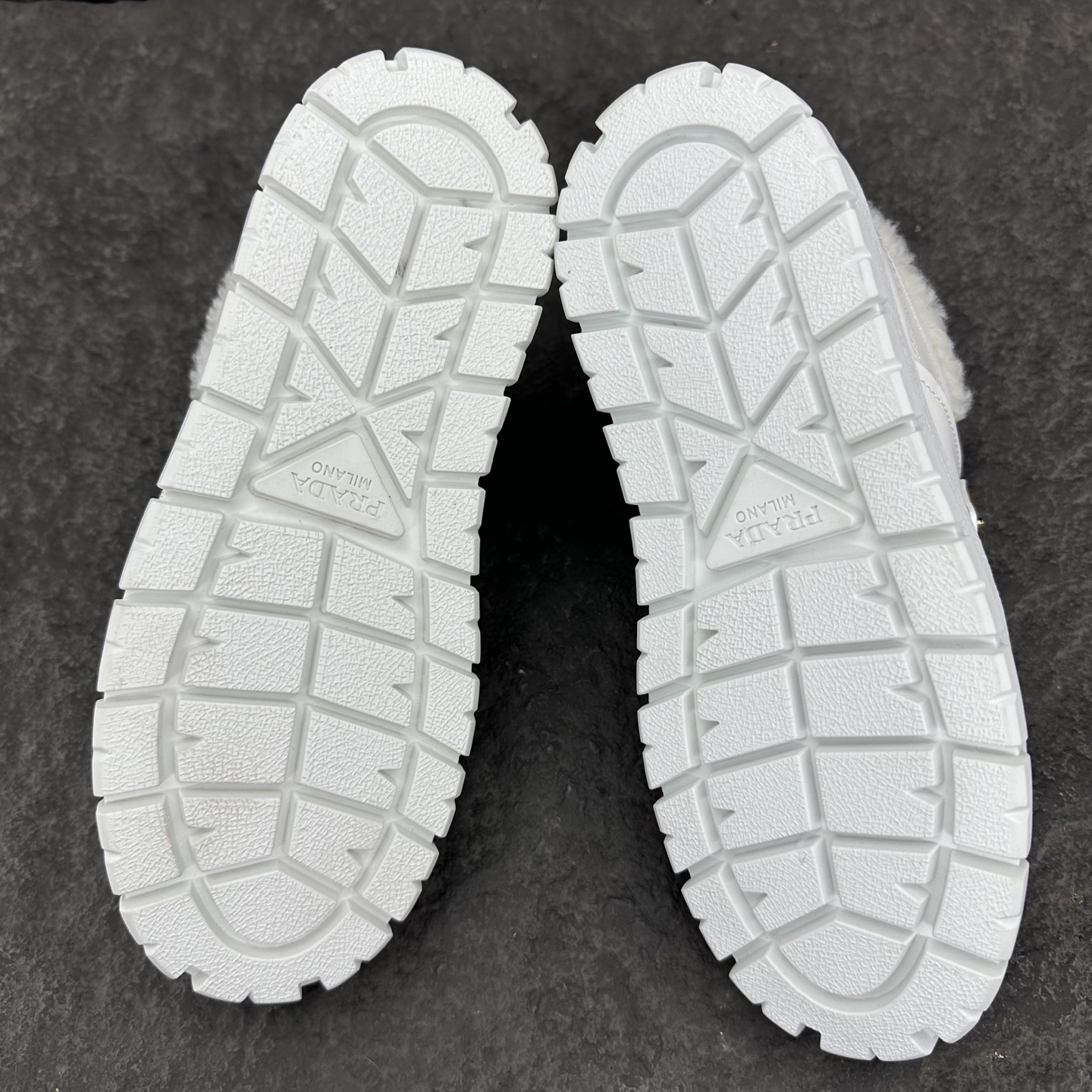 Prada 25ss Women Sneaker Size 36-41