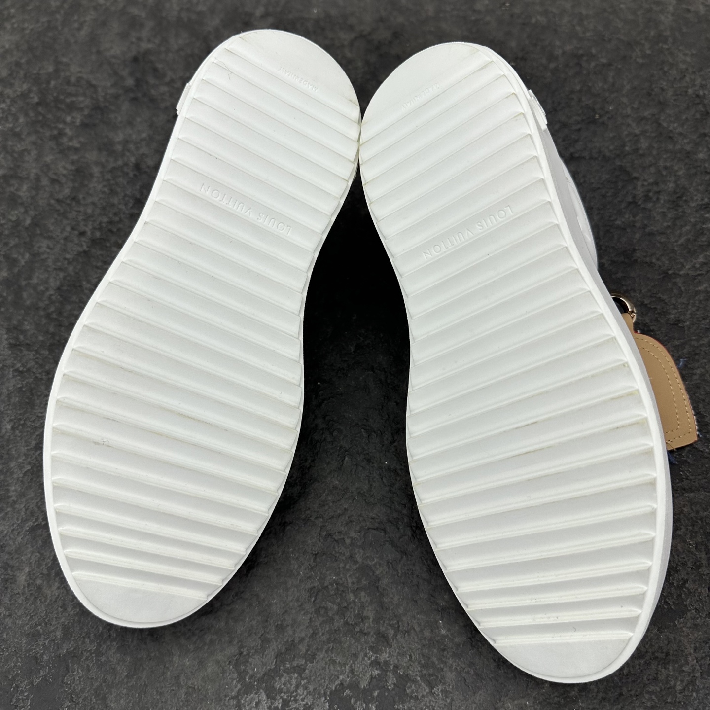 Louis Vuitton Time Out Sneaker Size 36-46