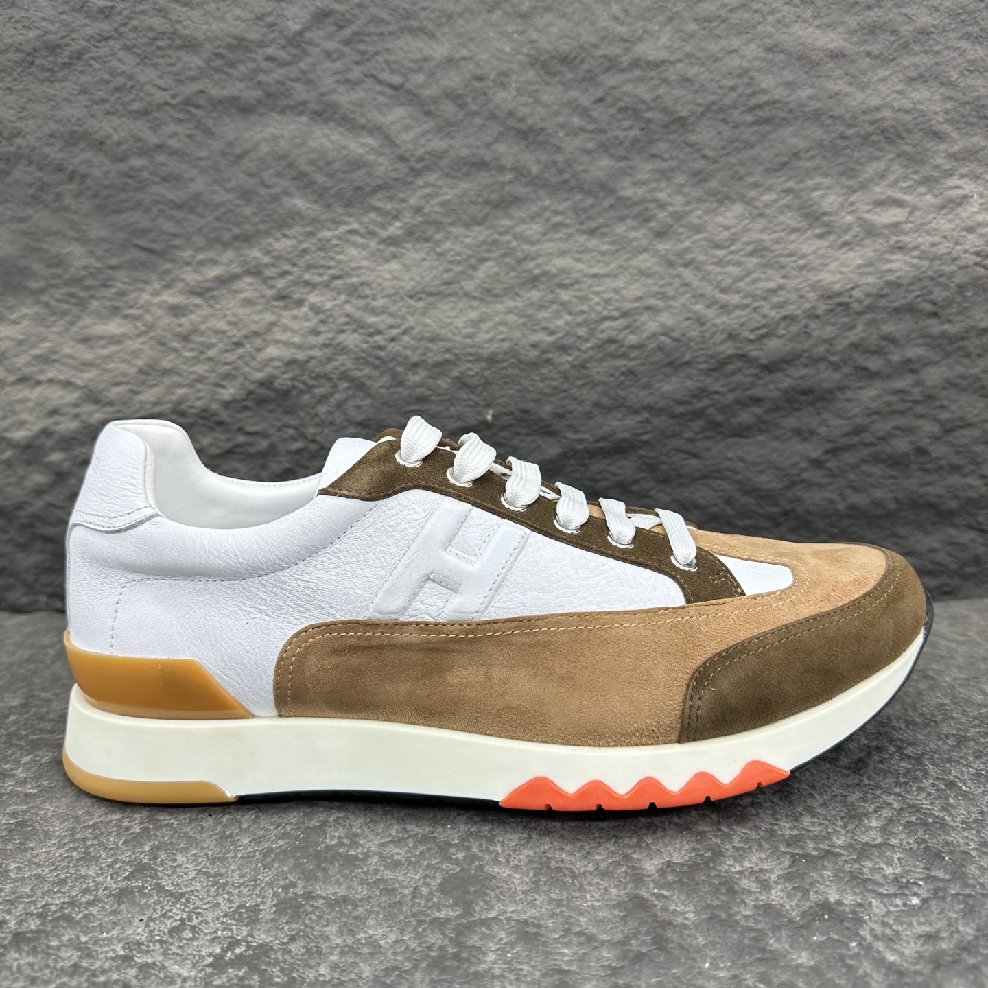 Hermes 25ss Trail Sneaker Size 39-46