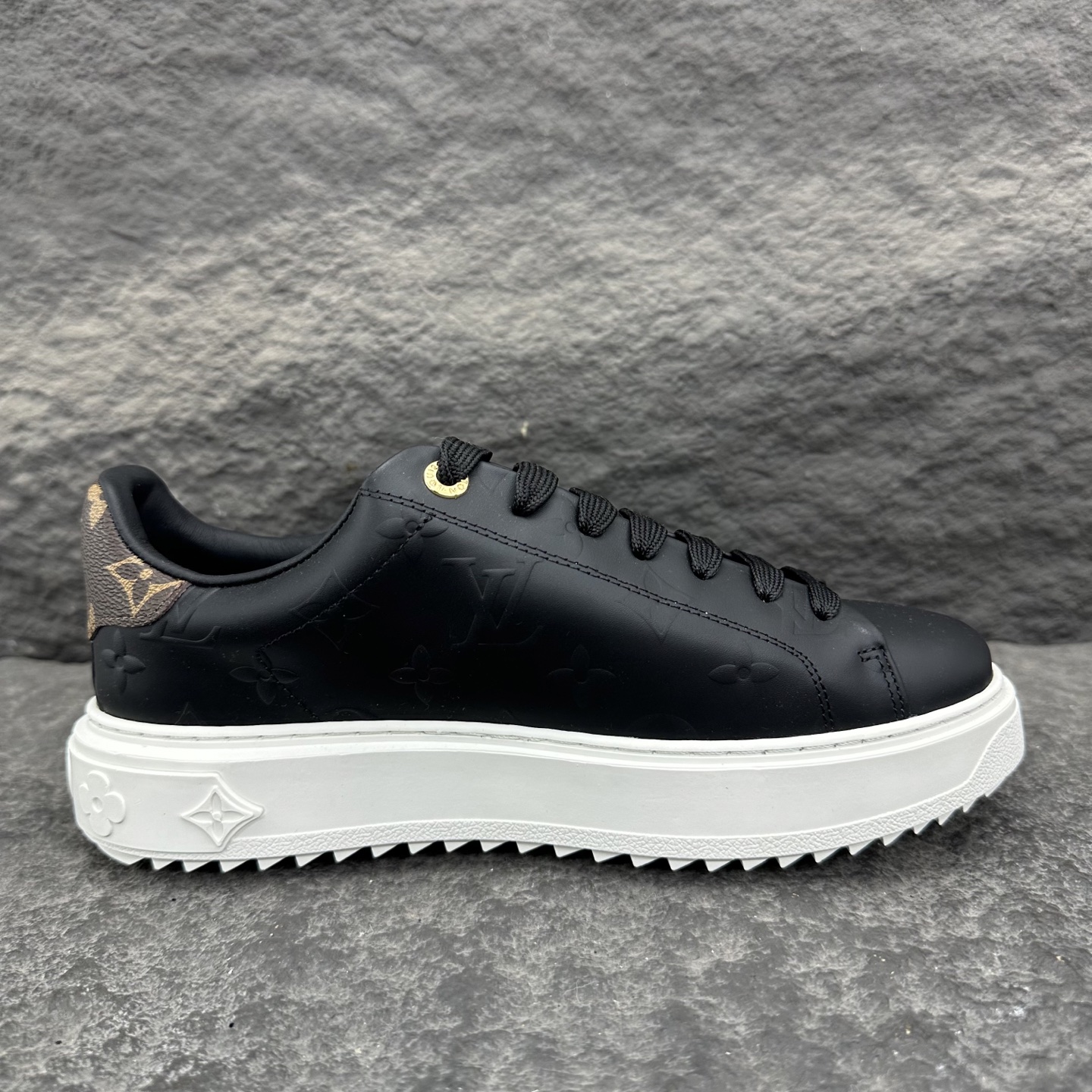 Louis Vuitton Time Out Sneaker Size 36-46