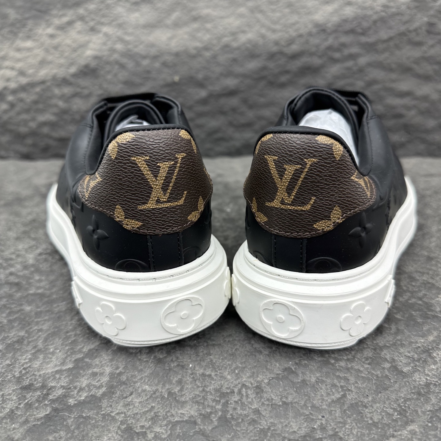 Louis Vuitton Time Out Sneaker Size 36-46