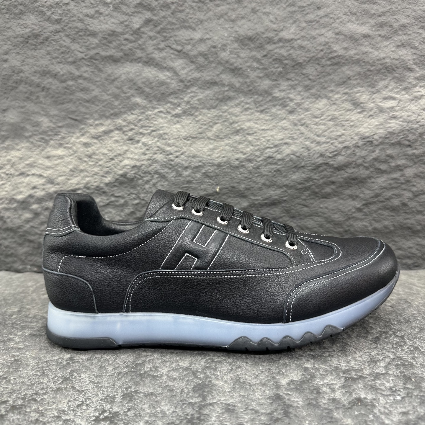 Hermes 25ss Trail Sneaker Size 39-46