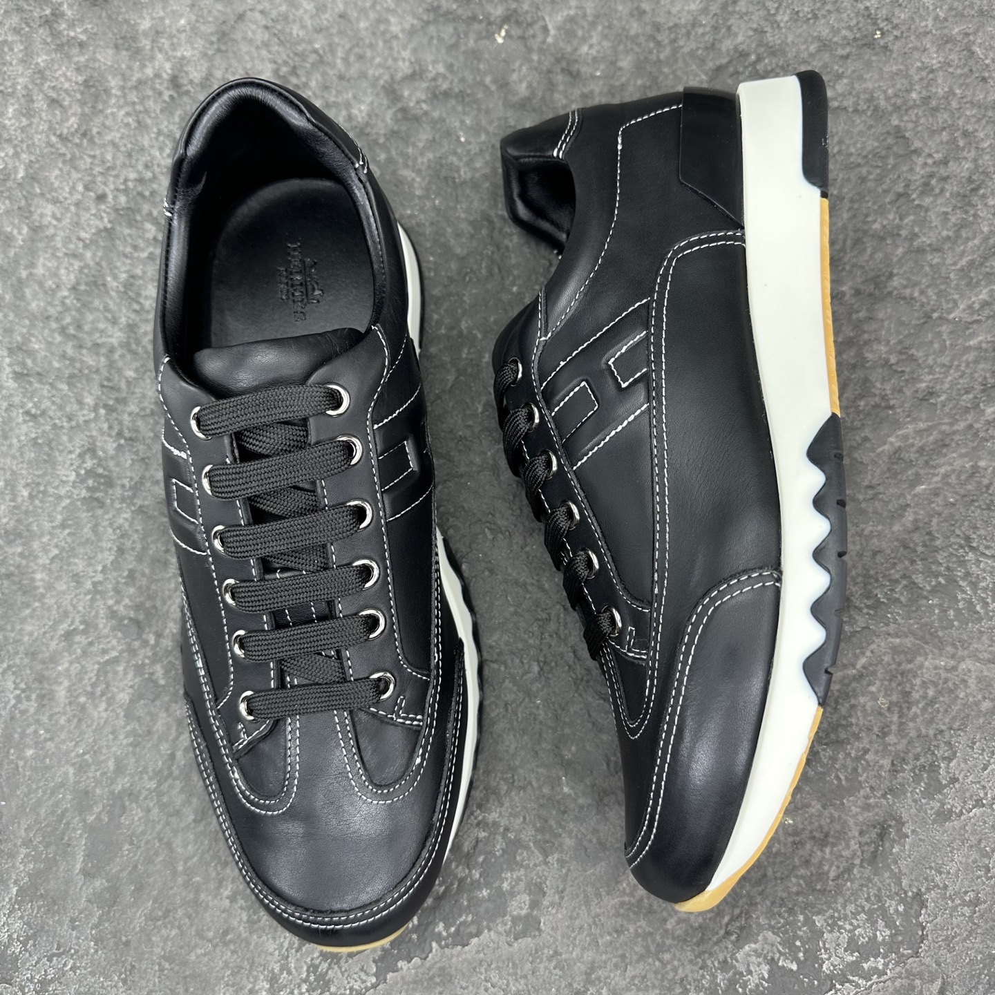 Hermes 25ss Trail Sneaker Size 39-46