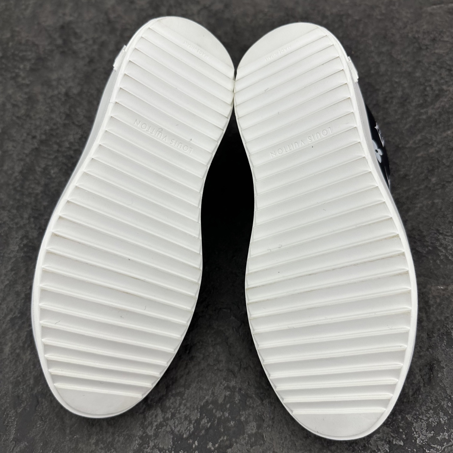 Louis Vuitton Time Out Sneaker Size 36-46