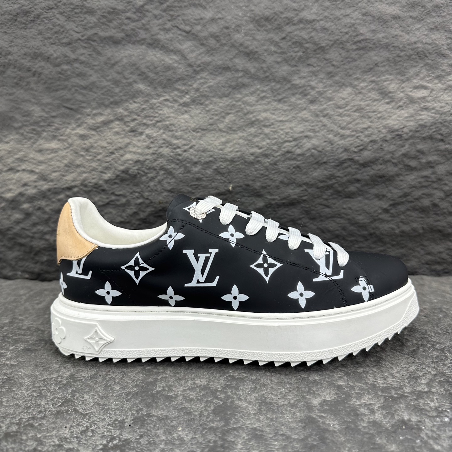 Louis Vuitton Time Out Sneaker Size 36-46