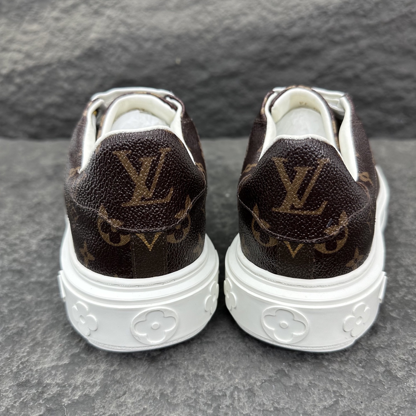 Louis Vuitton Time Out Sneaker Size 36-46