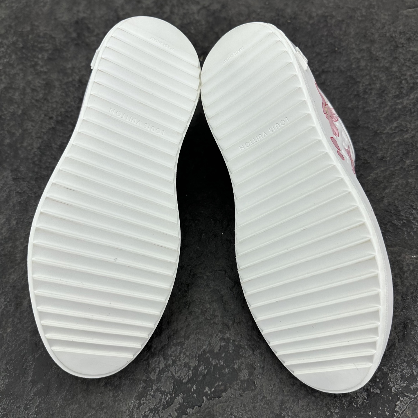 Louis Vuitton Time Out Sneaker Size 36-46