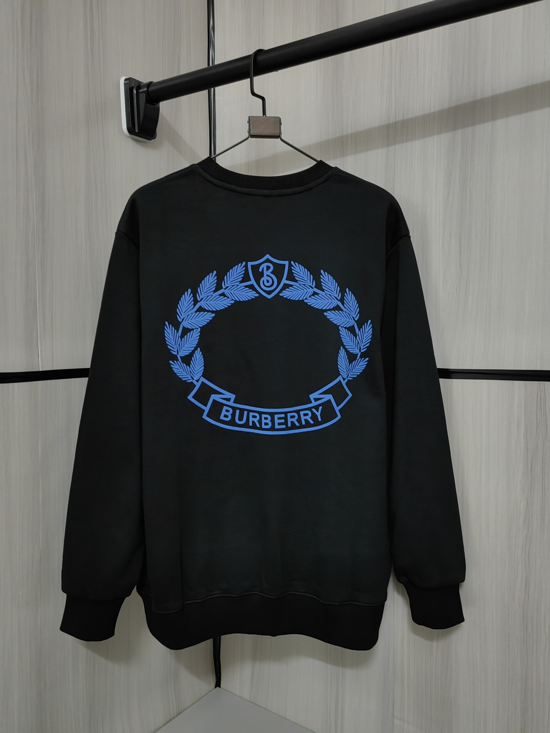 Burberry Unisex Sweatshirt Size S-XL