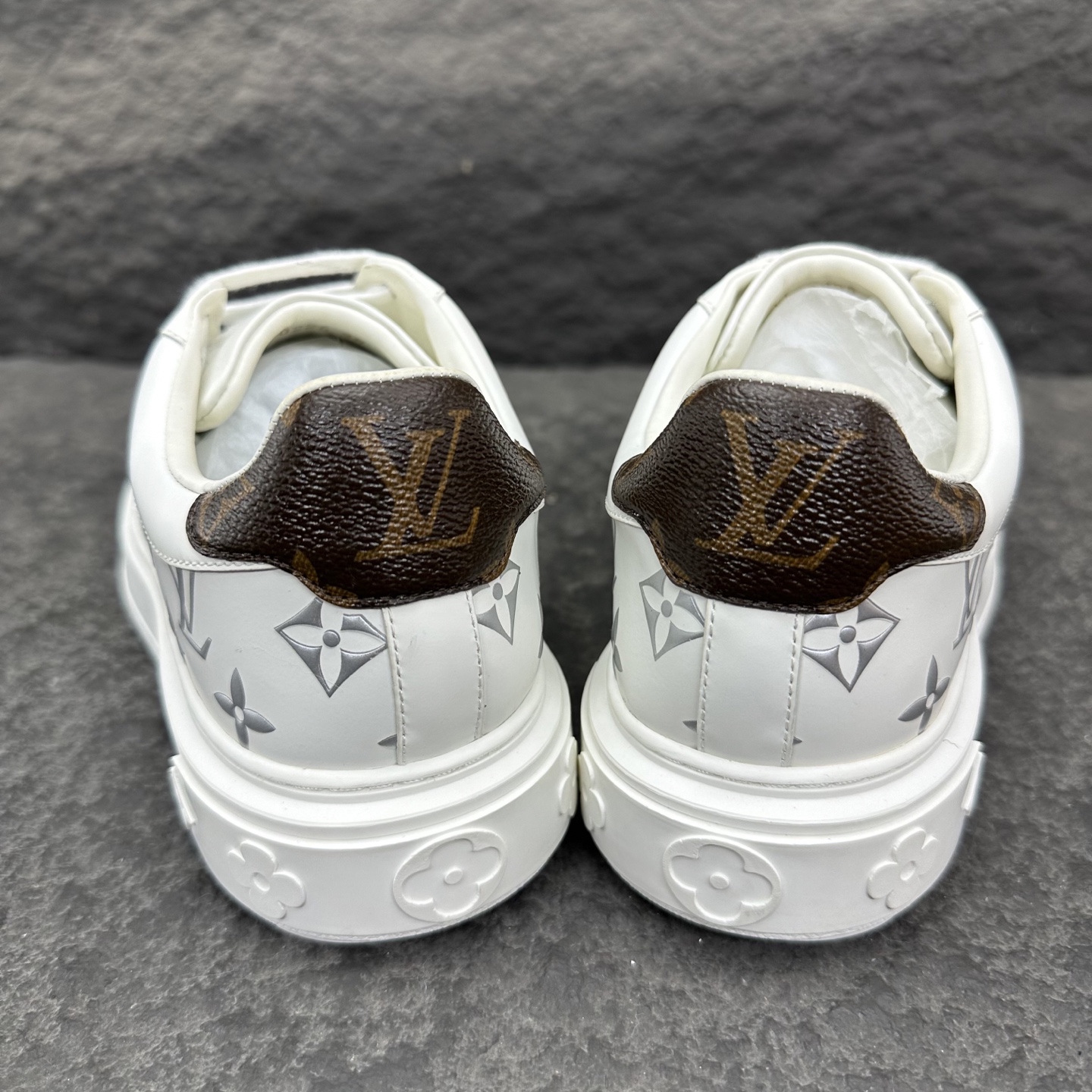 Louis Vuitton Time Out Sneaker Size 36-46